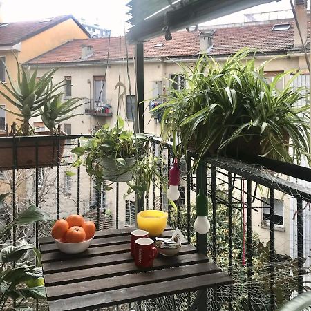 Pied A Terre Sant'Agostino Apartment Milan Exterior photo