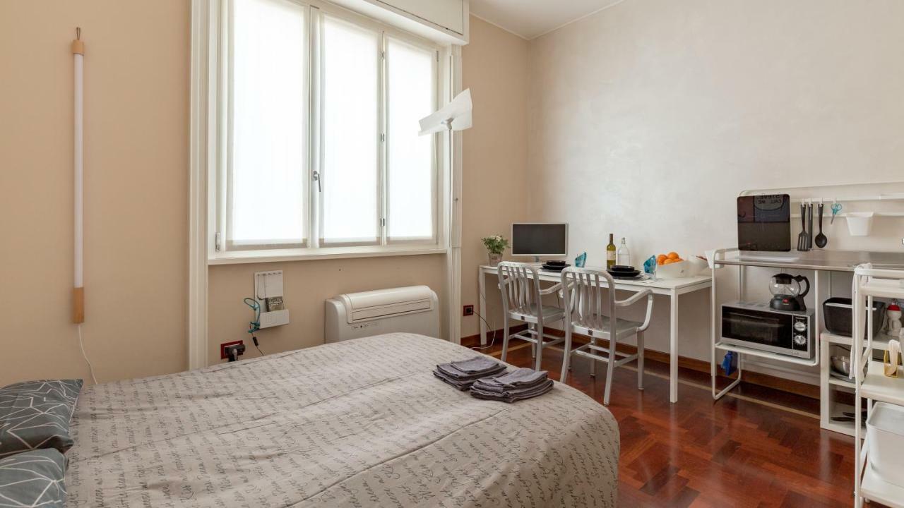Pied A Terre Sant'Agostino Apartment Milan Exterior photo